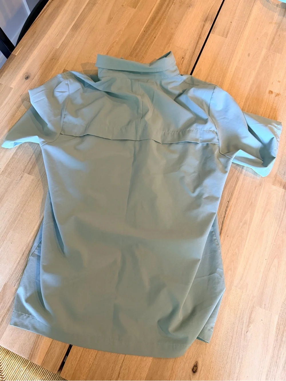 The North Face Light Sage Short-Sleeve Shirt Jacket